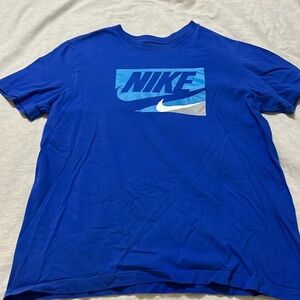 Nike T-Shirt, Short Sleeve, Medium